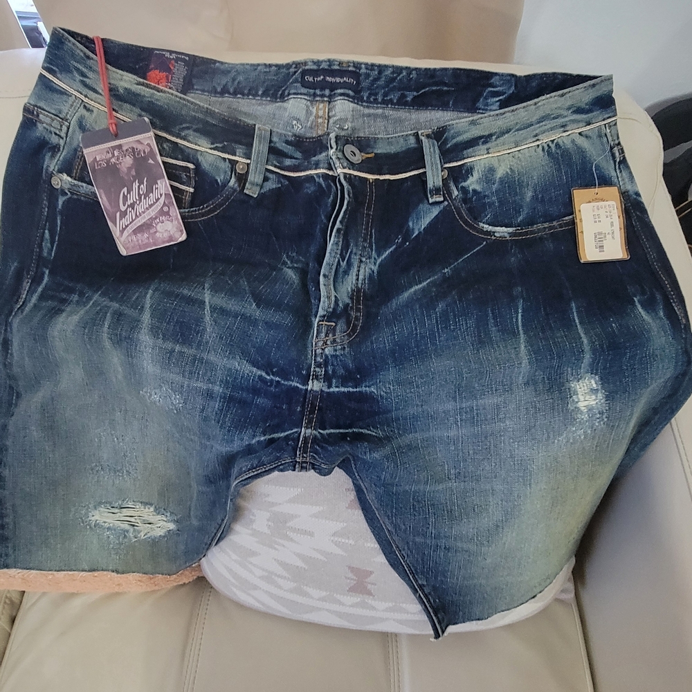 Cult Of Individuality Men's Distressed Dark Blue Denim Jeans Shorts.